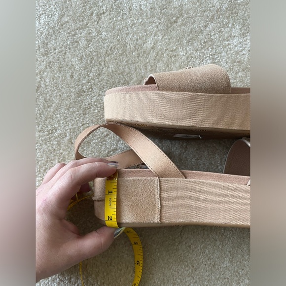 UGG Chapala tan suede platform sandals. Strappy‎ ankle. Women size 12. NWOT - Picture 7 of 10